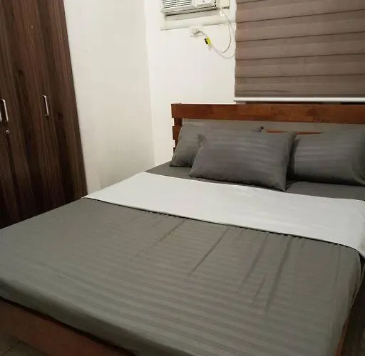2bedroom 2bath Near Moa With Balcony Facing Pool *