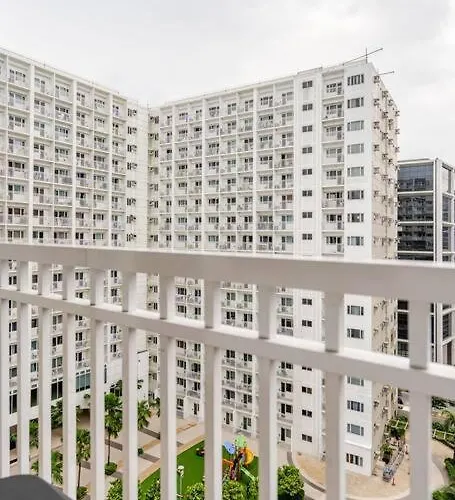 2bedroom 2bath Near Moa With Balcony Facing Pool *