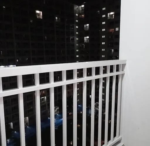 2bedroom 2bath Near Moa With Balcony Facing Pool * Манила