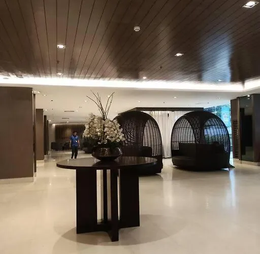 Апартаменты 2bedroom 2bath Near Moa With Balcony Facing Pool